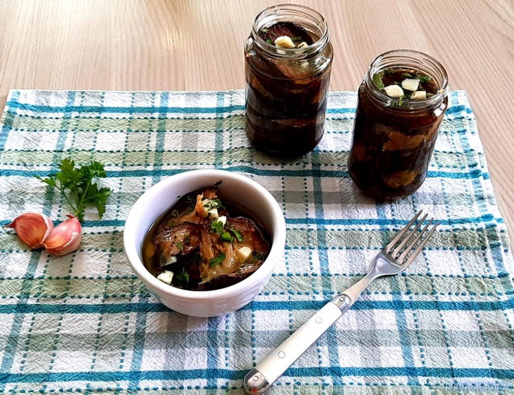 Aubergines sous l'huile