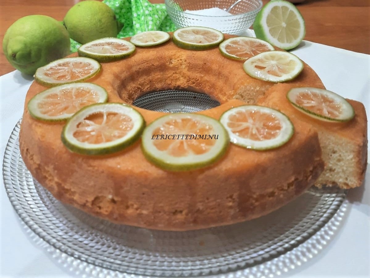 Gâteau au citron avec sirop