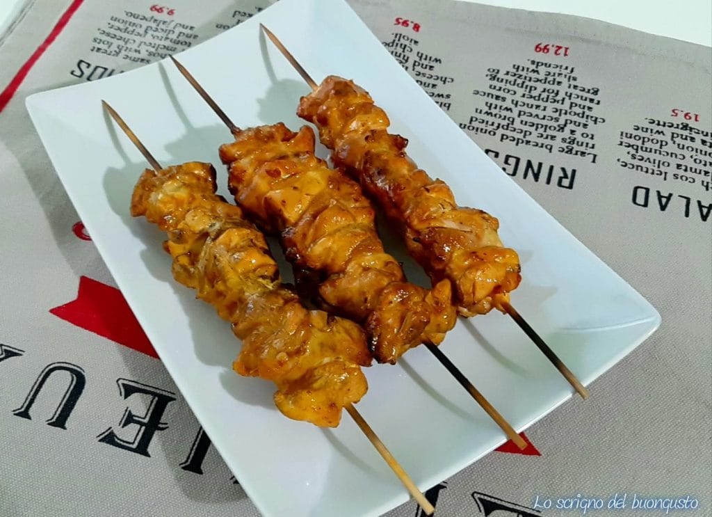 Brochettes de poulet exotiques