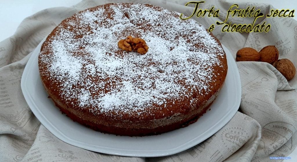 Gâteau aux fruits secs et chocolat