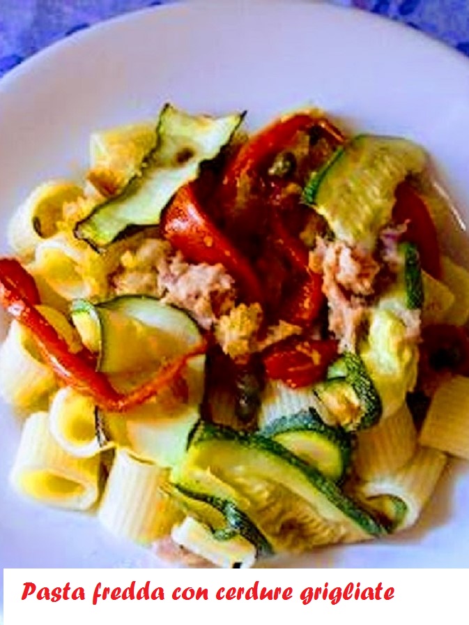 Salade de pâtes avec légumes grillés