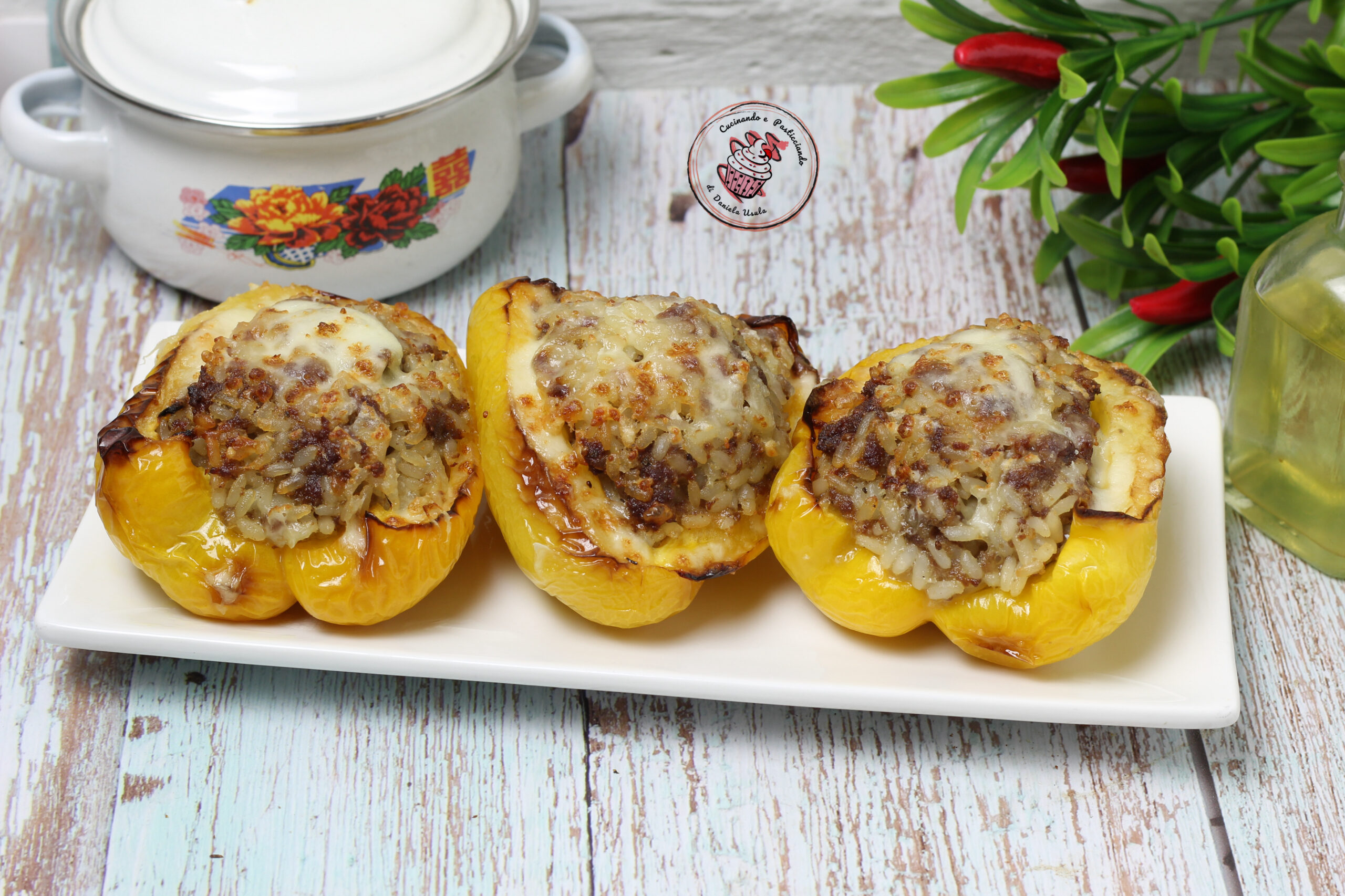 POIVRONS FARCIS À LA VIANDE ET AU RIZ CUITS DANS UNE FRITEUSE À AIR: la recette facile et savoureuse de grand-mère