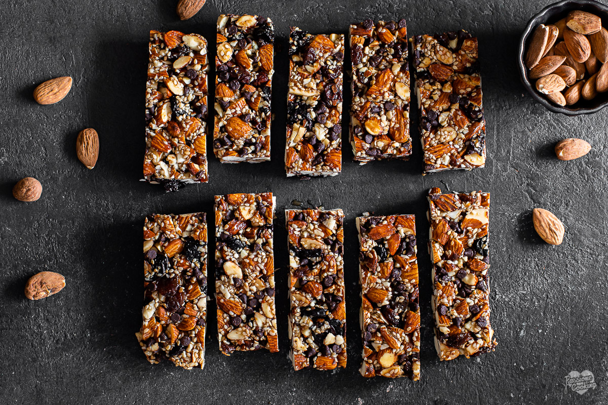 Barres de granola aux amandes et chocolat