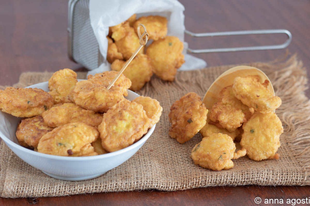 Beignets de riz salés apéritif savoureux