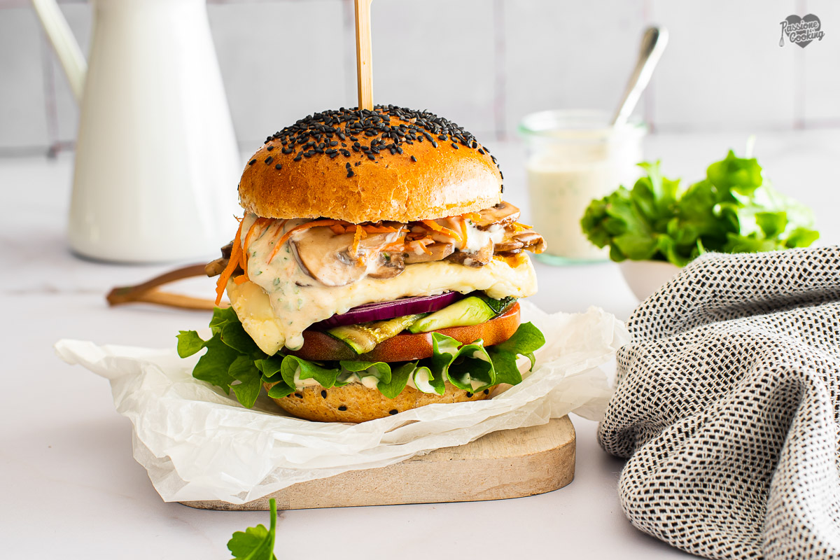 Burger végétarien avec fromage grillé