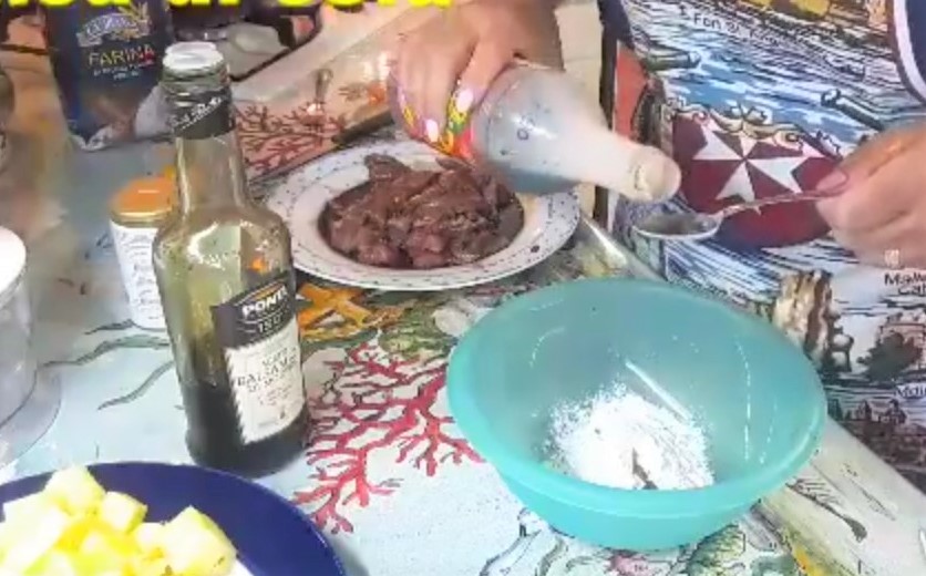 Cuisse de dinde à l'ananas à la poêle