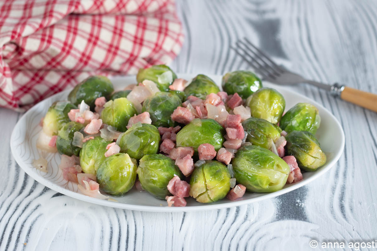 Choux de Bruxelles avec du bacon