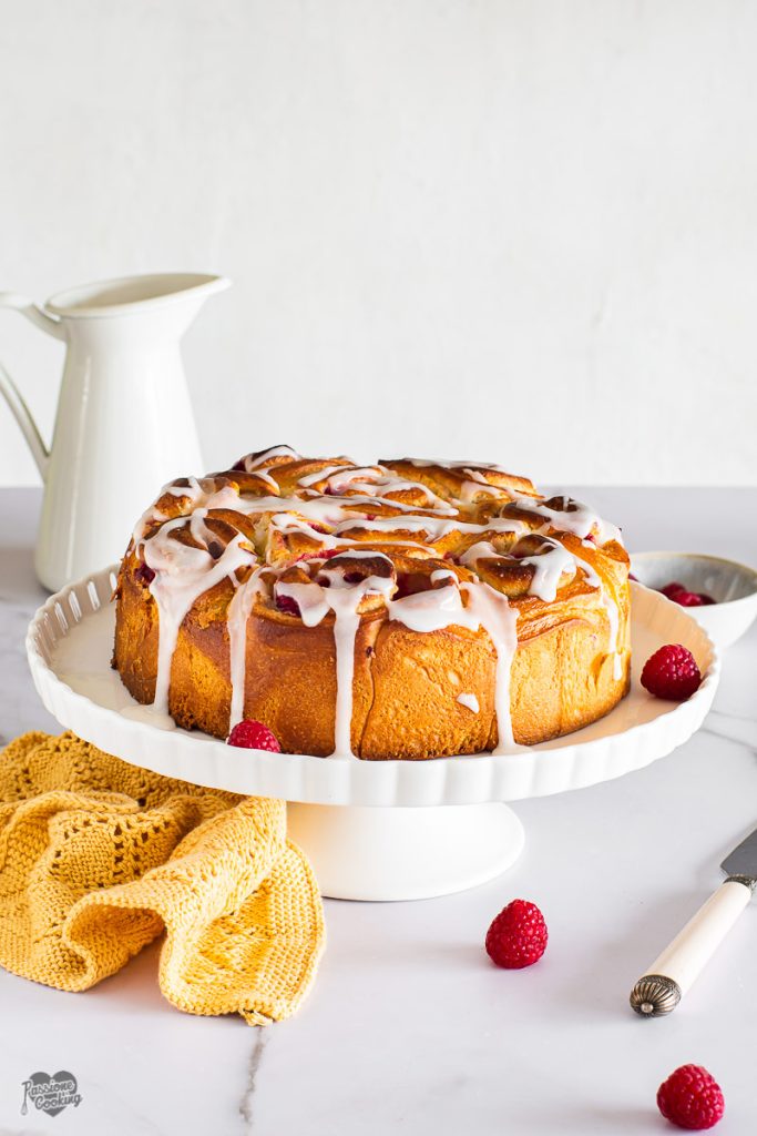 Gâteau de roses et framboises