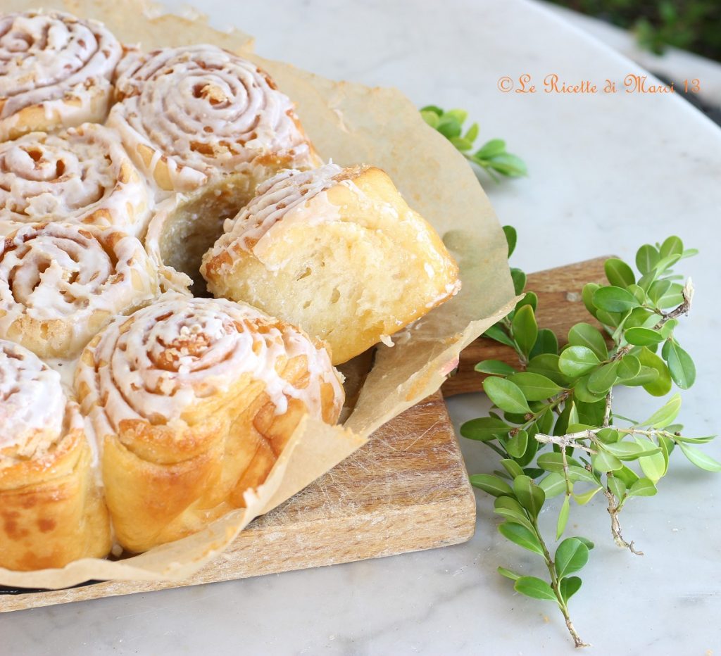 Gâteau des Roses avec glaçage royal