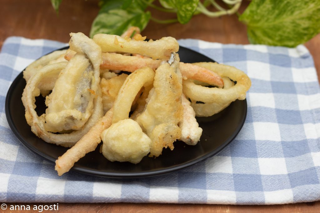 Goberge frite en tempura avec légumes