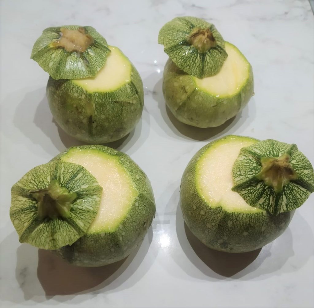 Les courgettes rondes farcies et légères