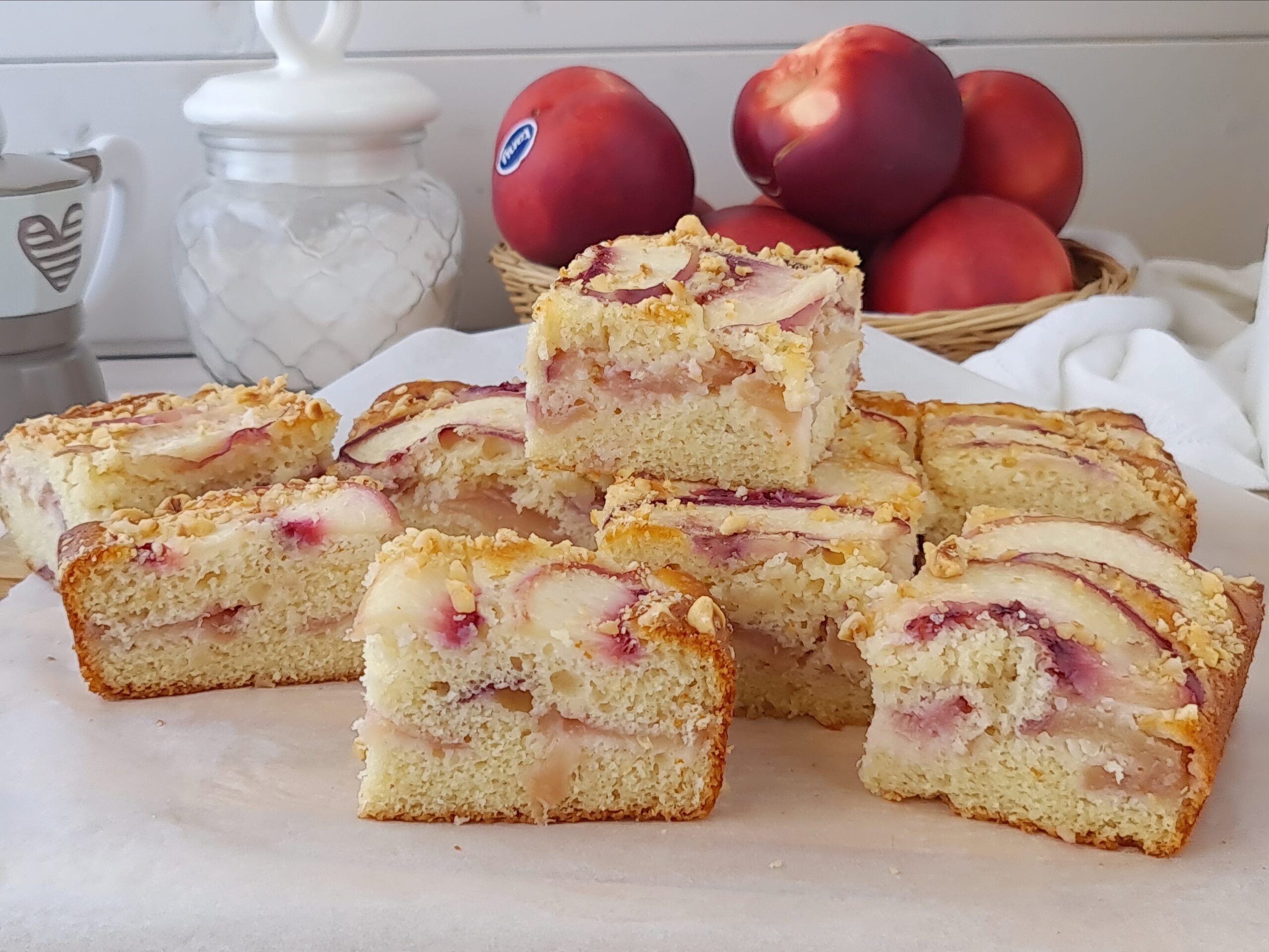 Gâteau moelleux aux pêches