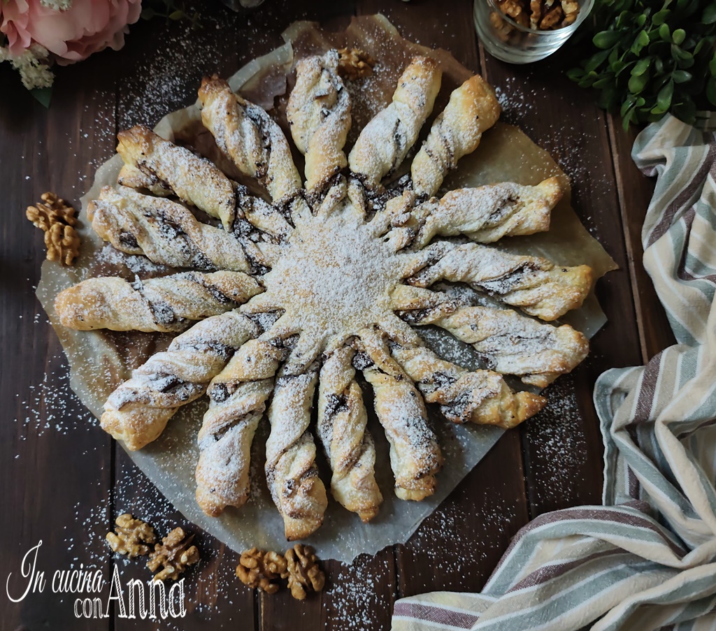 Fleur de pâte feuilletée aux noix et chocolat