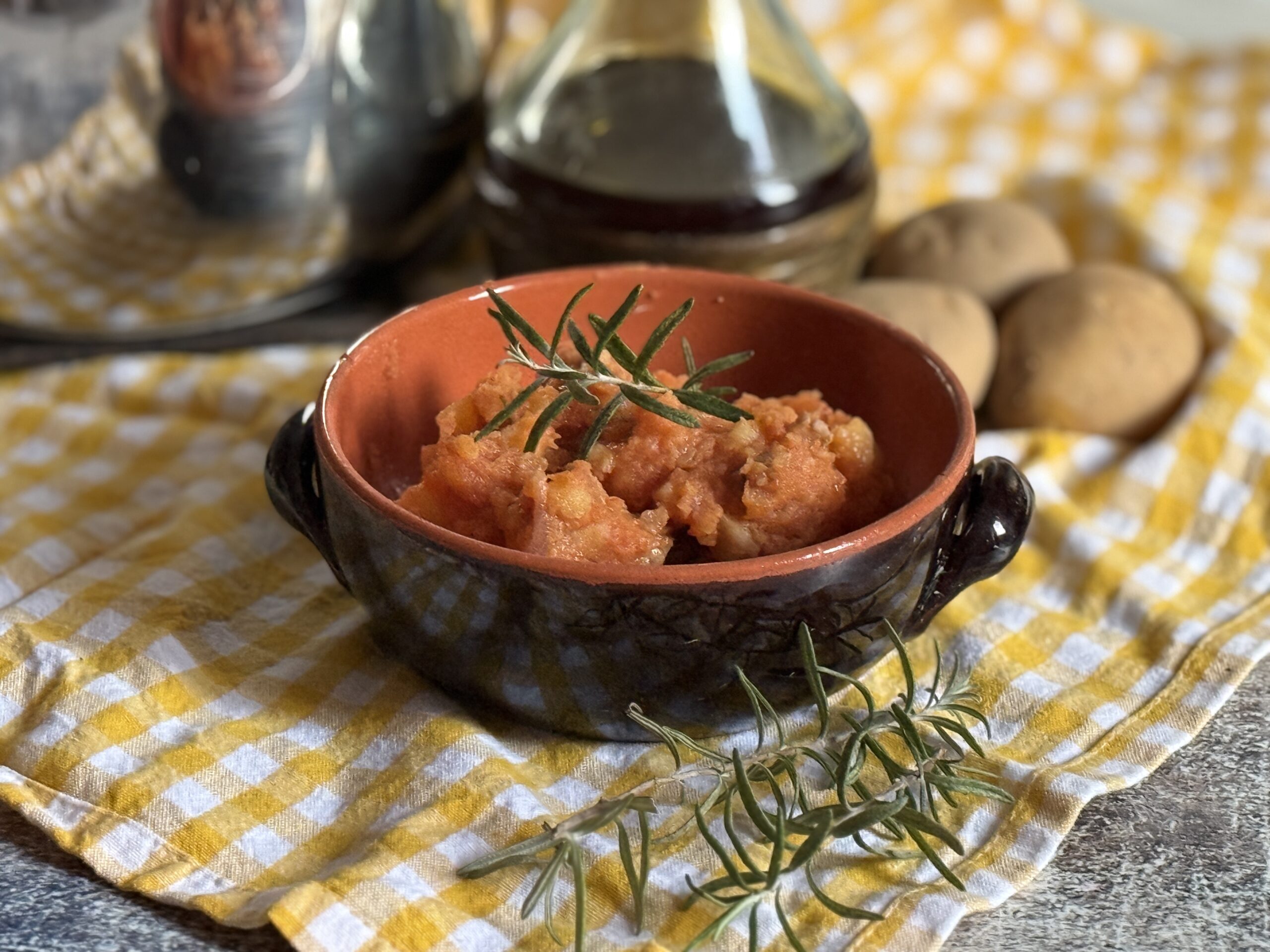Ragoût de veau avec pommes de terre (le ragoût de Pelliccia)