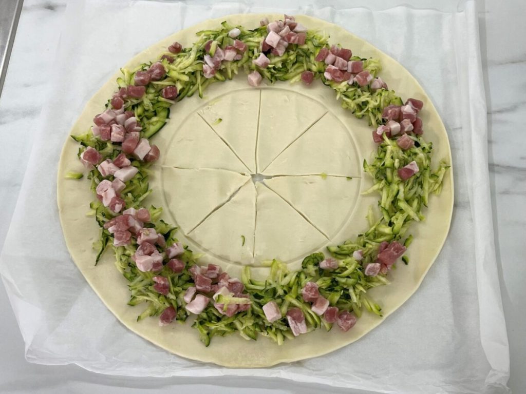 couronne salée pâte feuilletée courgettes