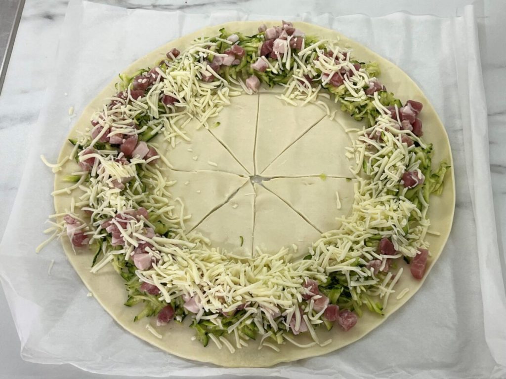 couronne salée pâte feuilletée courgettes