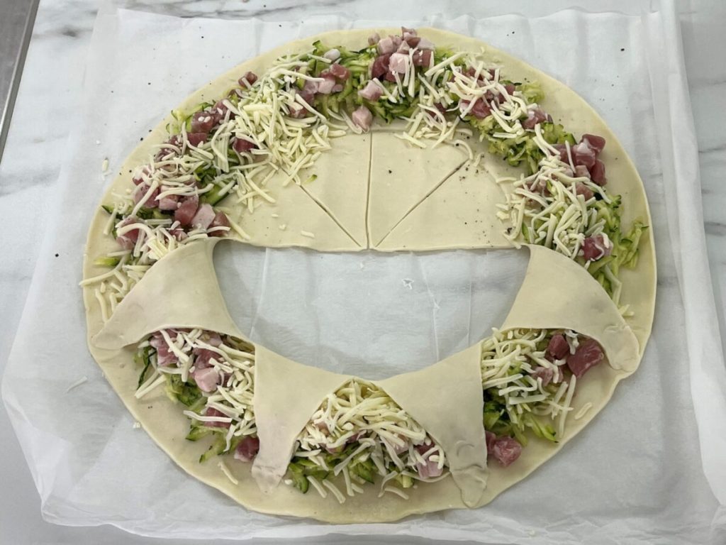 couronne salée pâte feuilletée courgettes