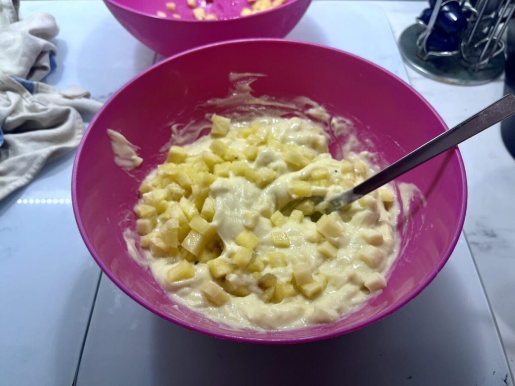 gâteau mimosa ananas femme