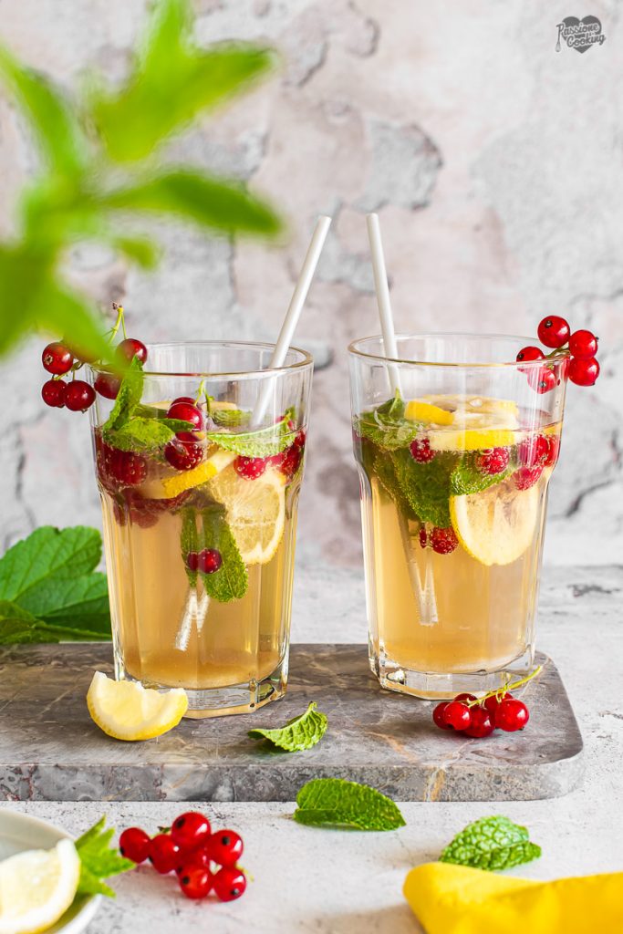 Mojito avec citron et groseilles