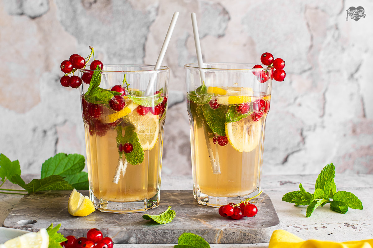 Mojito avec citron et groseilles