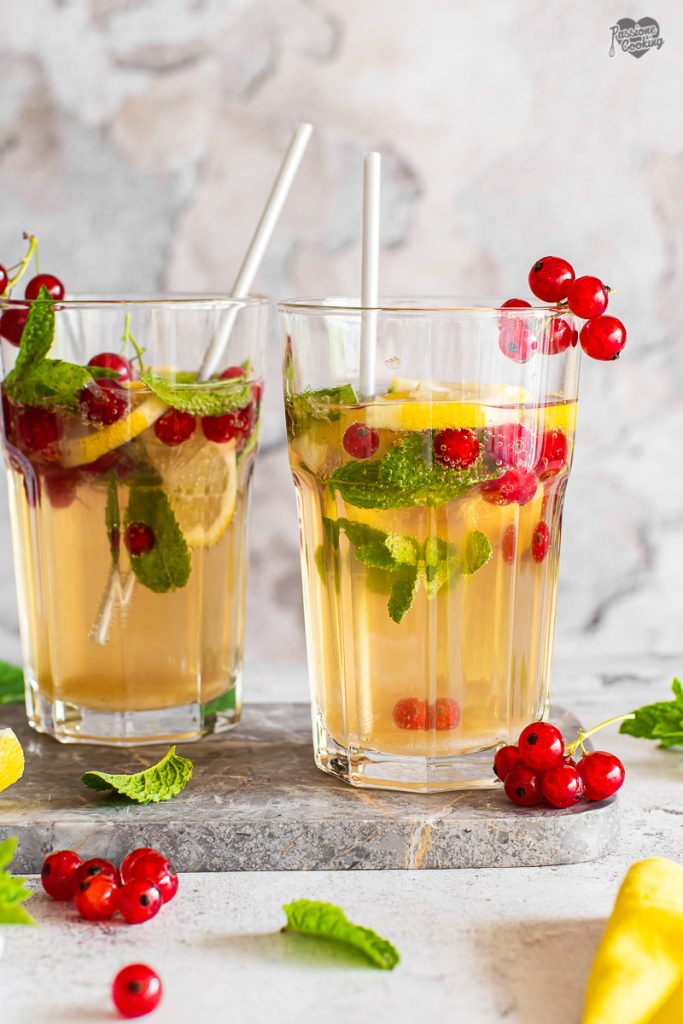 Mojito avec citron et groseilles