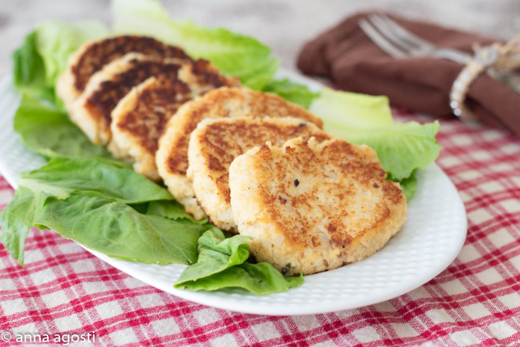 Omelettes de chou-fleur et poutargue à la poêle