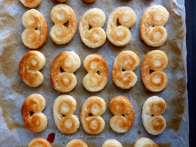 Palmiers, ailes de papillon en pâte feuilletée