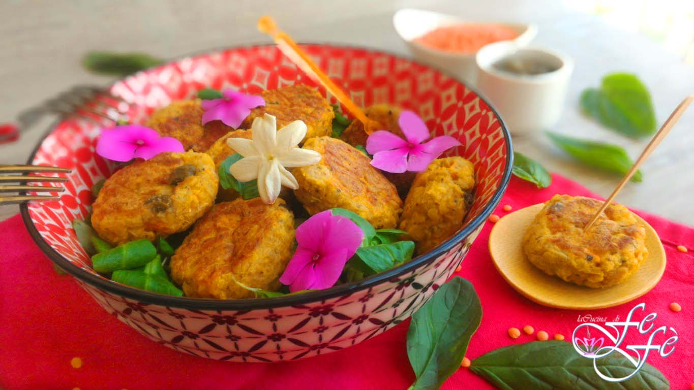 BOULETTES DE LENTILLES CORAIL, CÂPRES ET BASILIC