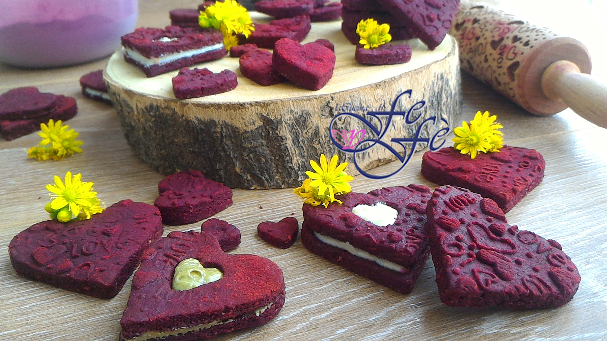 COEURS DE LA SAINT-VALENTIN AVEC FARINE DE BETTERAVES ET AMANDES