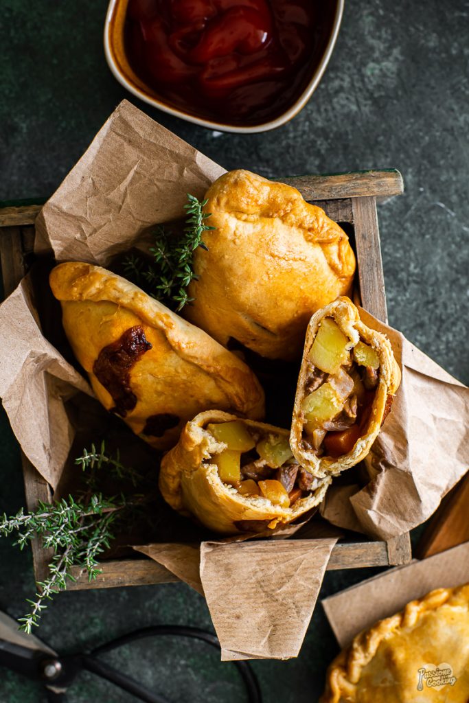 Roulé fourré aux pommes épicées