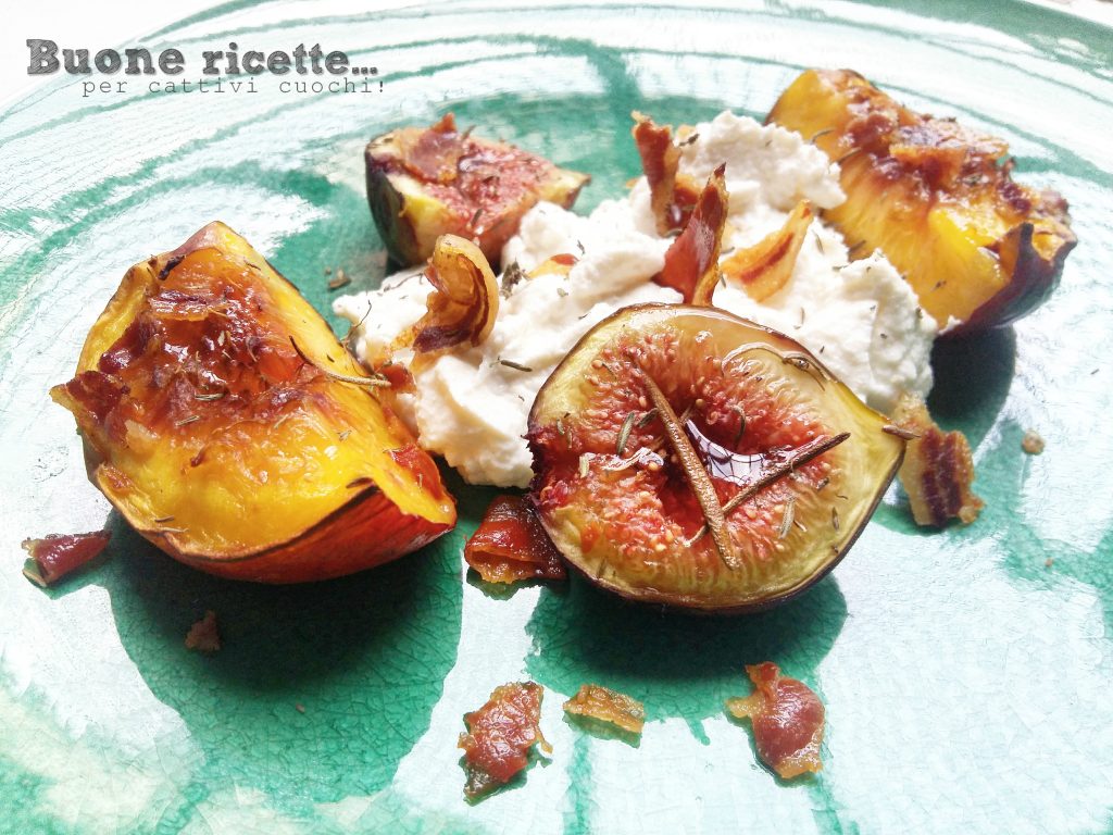 Pêches et Figues et Robiola avec lard croustillant