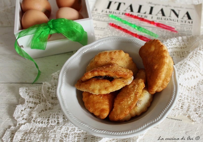 Petits calzones salés frits