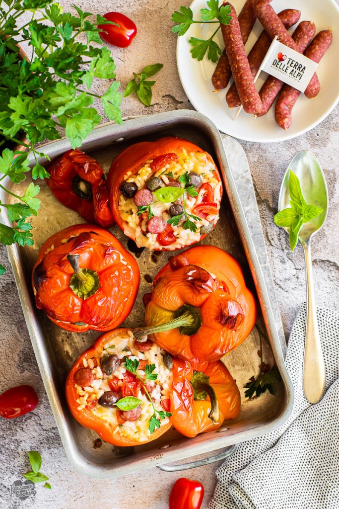 Poivrons farcis méditerranéens avec Kaminwurzen