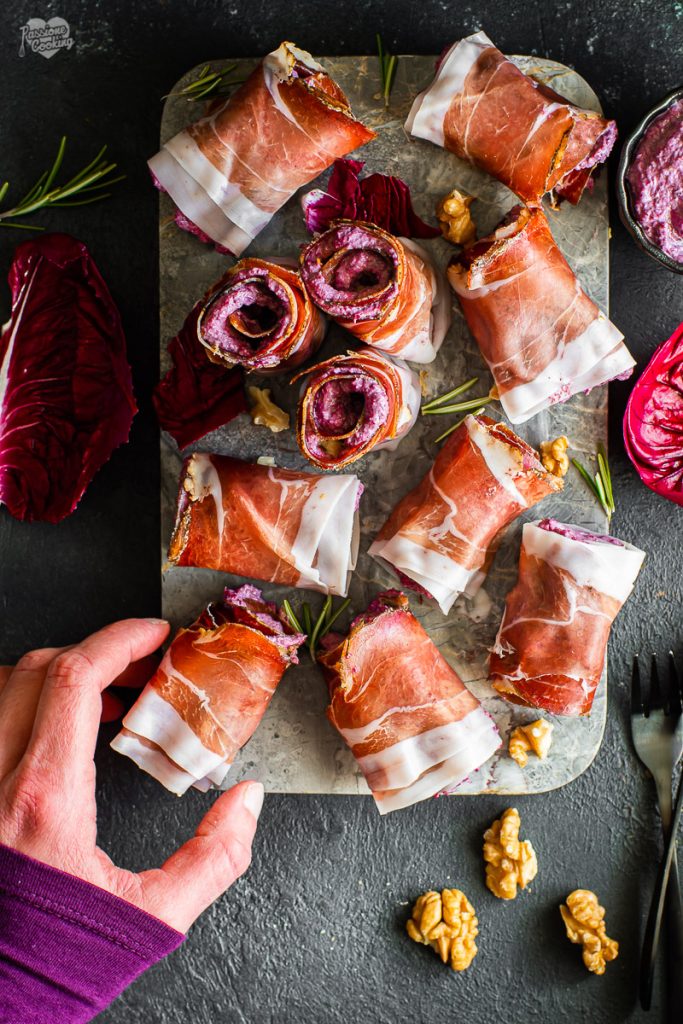 Roulades de Speck Alto Adige IGP avec crème de radicchio