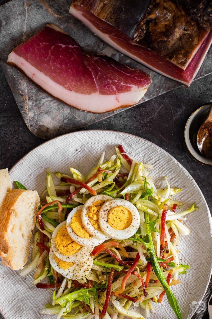 Salade de puntarelle avec Speck Alto Adige IGP