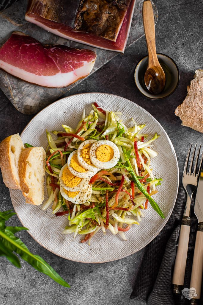 Salade de puntarelle avec Speck Alto Adige IGP