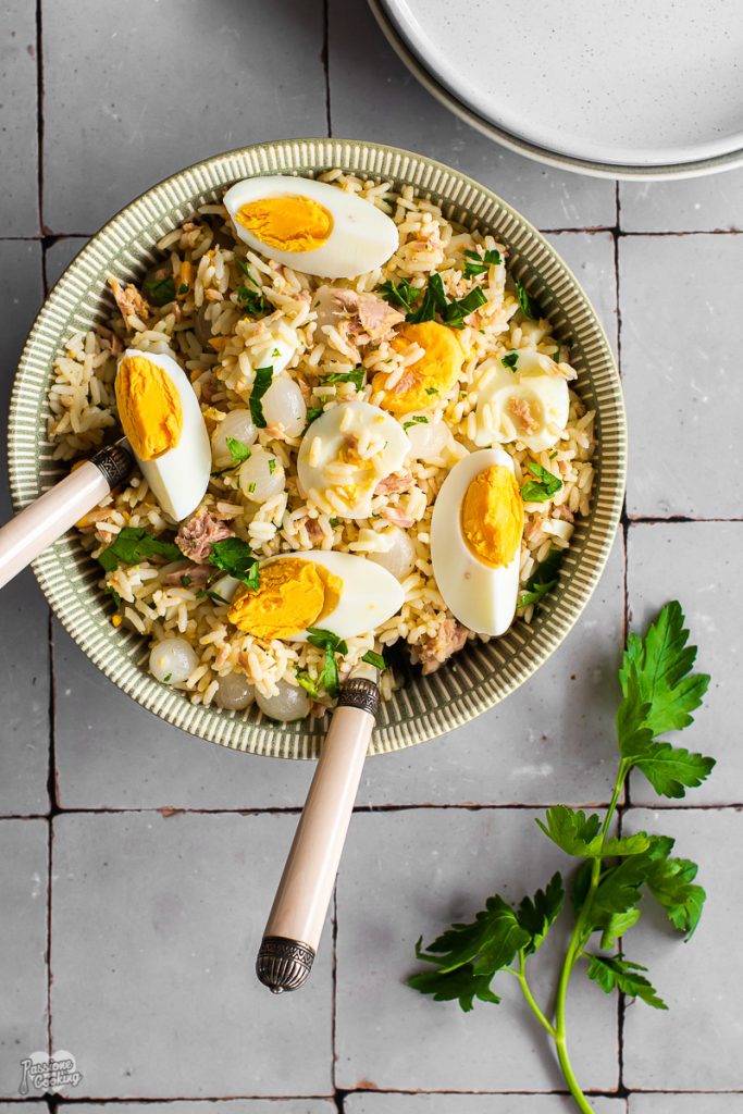 Salade de riz au thon et aux œufs