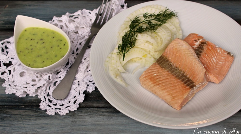 Saumon avec mayonnaise au kiwi