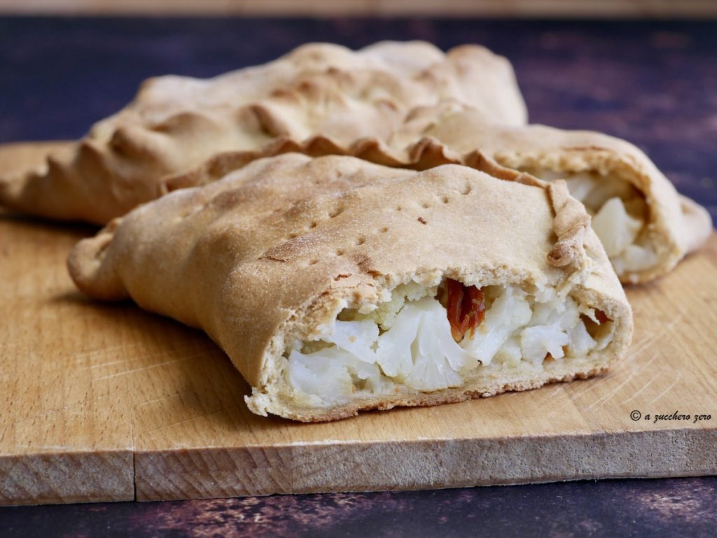 Scacce ragusane avec chou-fleur ou brocoli | pâte traditionnelle ou intégrale