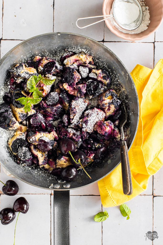 Schmarrn à la ricotta avec cerises
