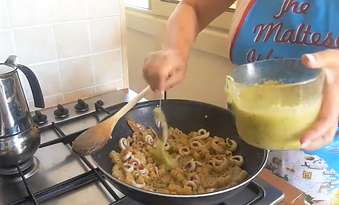 Tubetti à la crème de pommes de terre et calmars