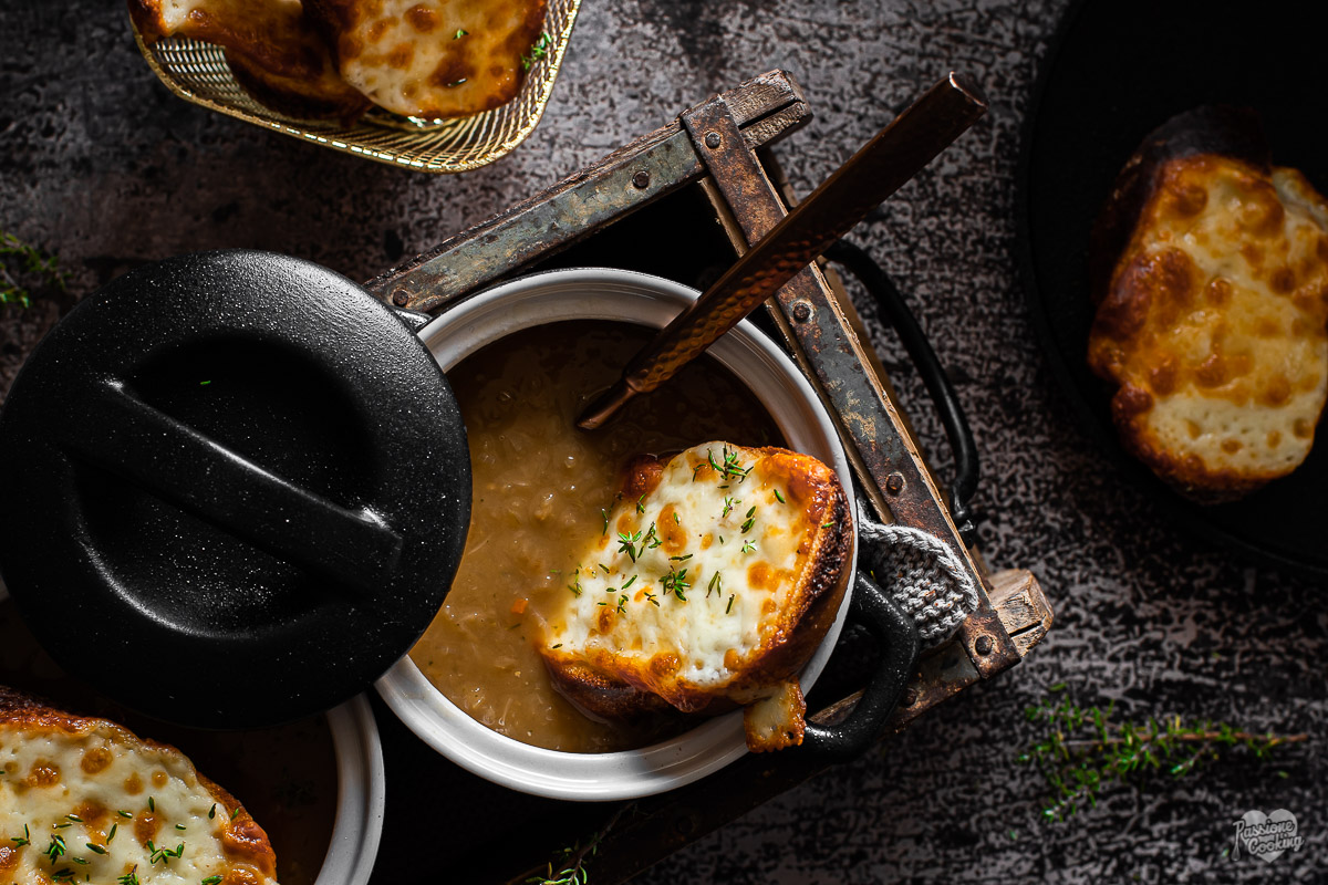 Soupe à l&rsquo;oignon avec croûtons au fromage