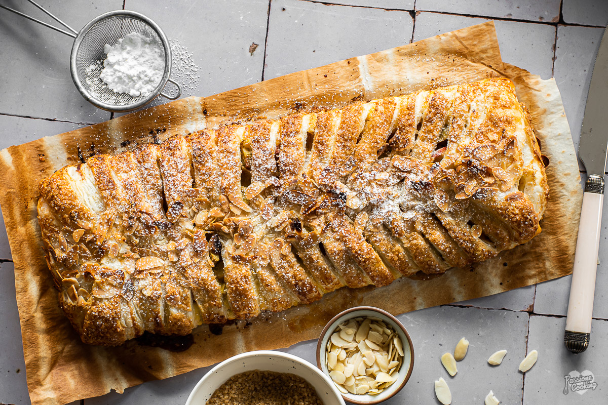 Strudel à la ricotta et à la rhubarbe
