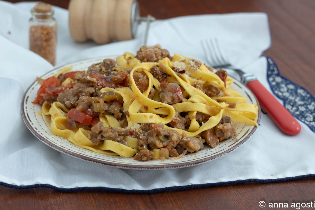Tagliatelles au ragoût de saucisses