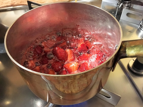 Tarte au chocolat et framboises