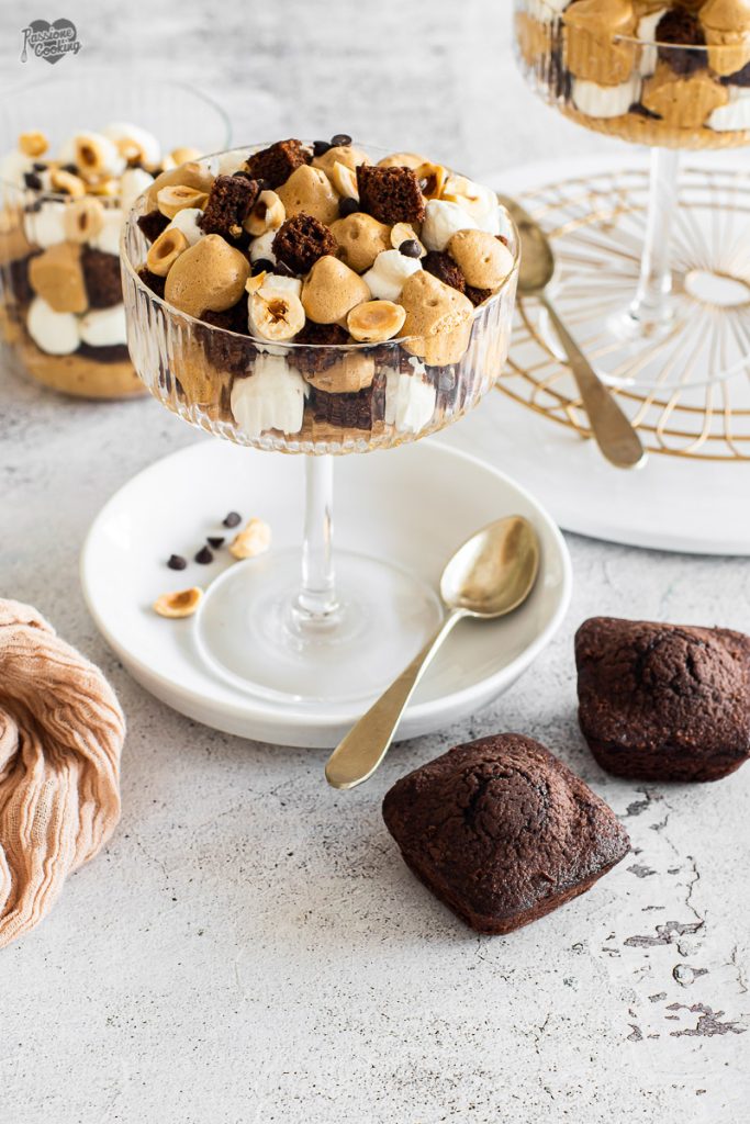 Verrines avec mousse de café et mini cake au chocolat