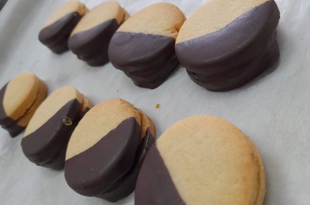 Biscuits pour le thé, les accoppiatine siciliennes