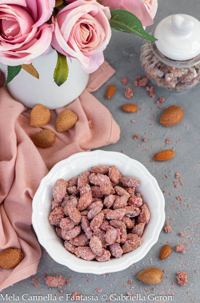 amandes pralinées à l'alchermes