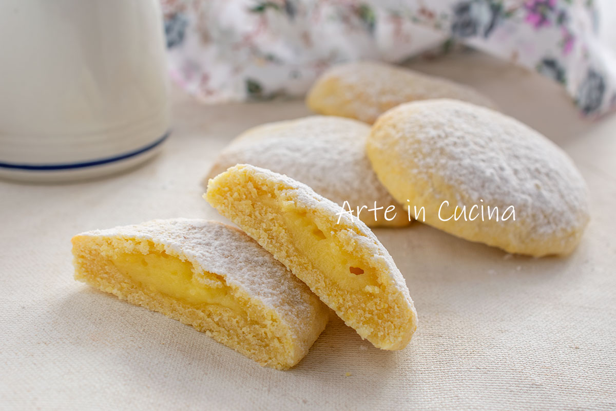 Biscuits à la crème pâtissière