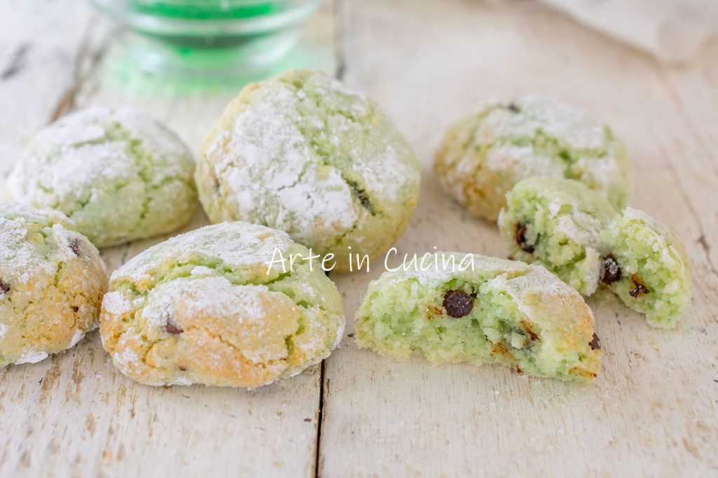 Biscuits menthe et chocolat aux amandes
